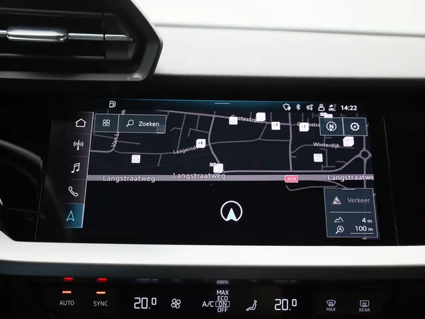 Audi A3 (2022) — foto 11 van 43