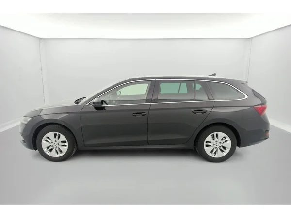 SKODA Octavia Combi (2021) — foto 24 van 35