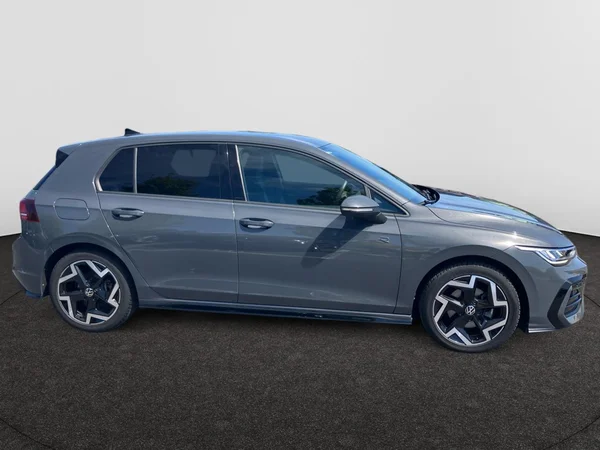 VOLKSWAGEN Golf VIII (2025) — foto 13 van 25