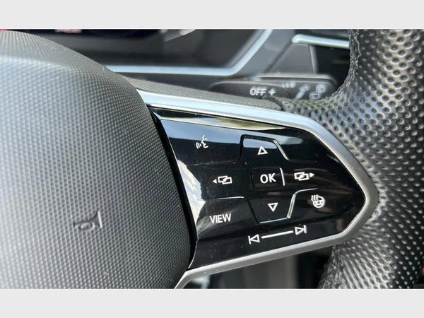 Volkswagen Tiguan (2021) — foto 27 van 35
