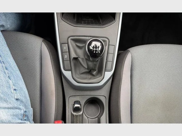 Seat Arona (2020) — foto 18 van 27