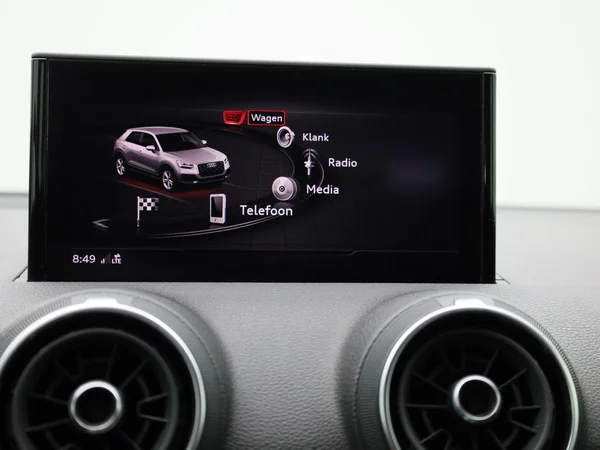 Audi Q2 (2022) — foto 9 van 42