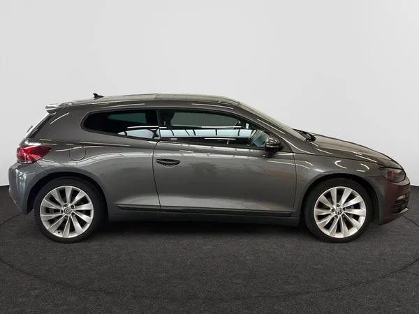 VOLKSWAGEN Scirocco (2010) — foto 21 van 24