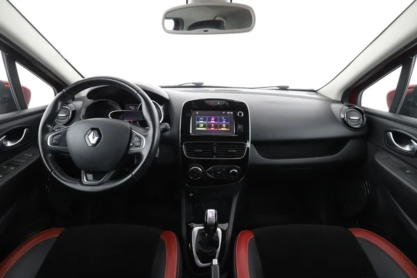 Renault Clio (2017) — foto 3 van 16