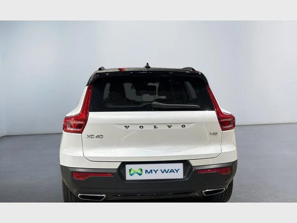 Volvo XC40 (2018) — foto 25 van 30