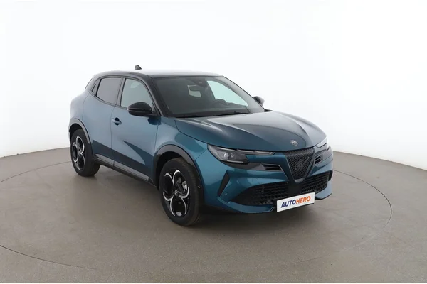 Alfa Romeo Junior (2025) — foto 14 van 16