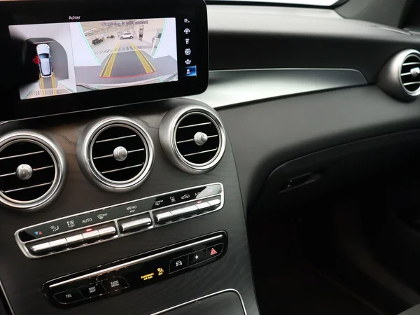 Mercedes-Benz GLC (2021) — foto 5 van 26