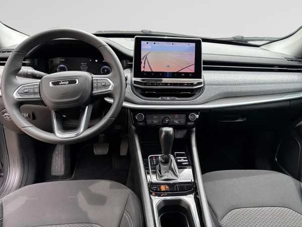 JEEP Compass (2023) — foto 2 van 24