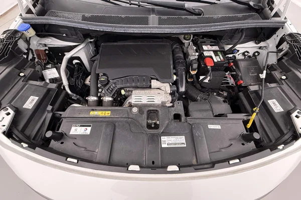 Peugeot 3008 (2020) — foto 6 van 28