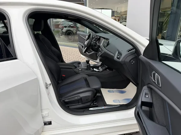 Bmw 116 (2021) — foto 10 van 24
