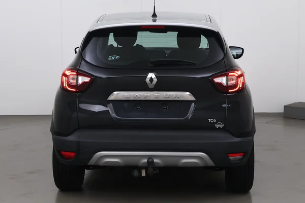 Renault Captur (2017) — foto 24 van 29