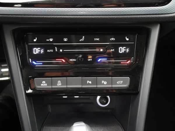 Volkswagen Touran (2025) — foto 22 van 31