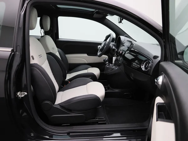 Fiat 500 (2022) — foto 25 van 37