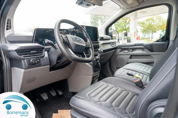 Ford Tourneo-Custom- (2025) — foto 15 van 39