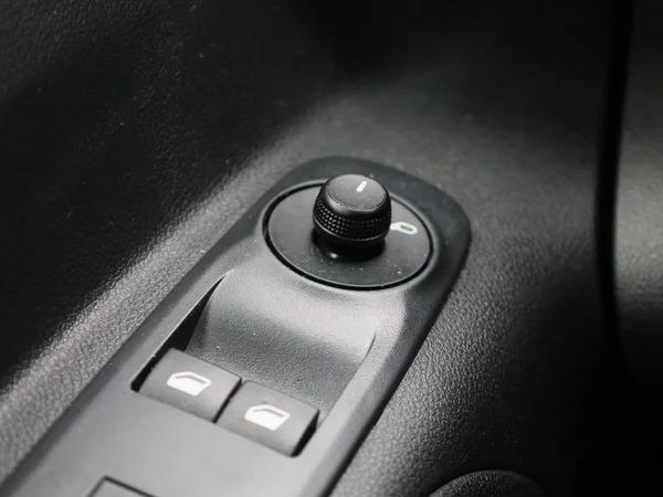 Peugeot Partner (2021) — foto 24 van 37