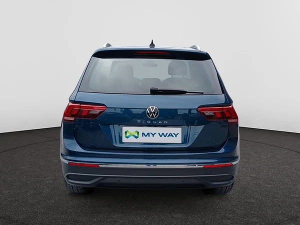 VOLKSWAGEN Tiguan (2023) — foto 14 van 19
