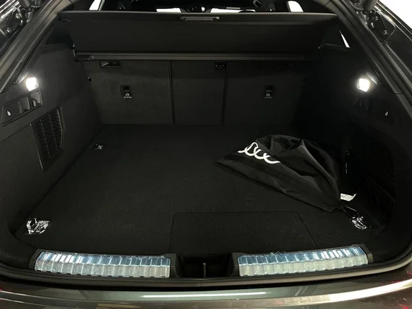 AUDI A5 Avant e-hybrid (PHEV) (2026) — foto 16 van 17