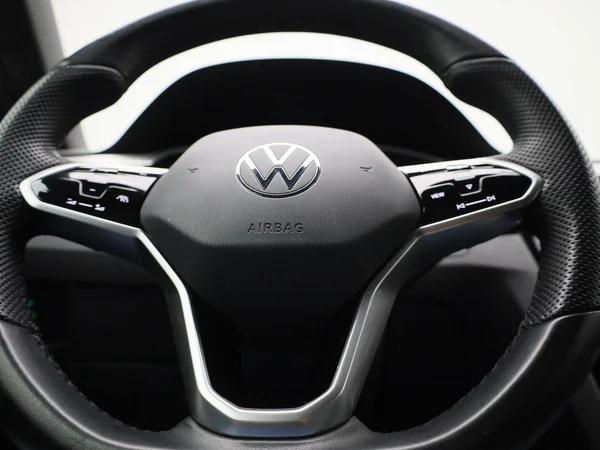 Volkswagen Arteon (2022) — foto 29 van 49