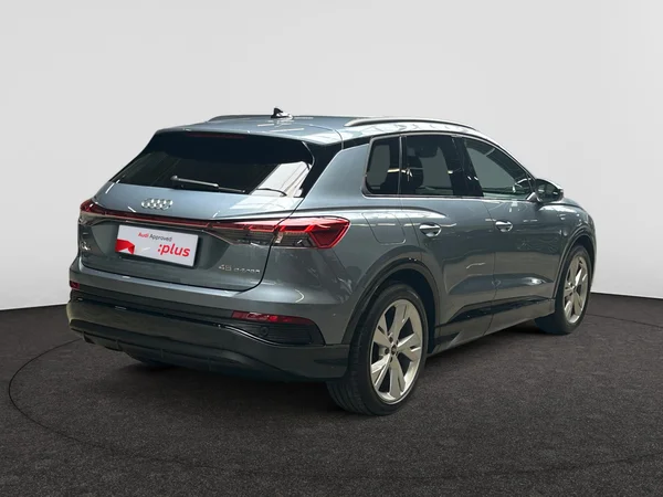 AUDI Q4 e-tron (2025) — foto 9 van 16