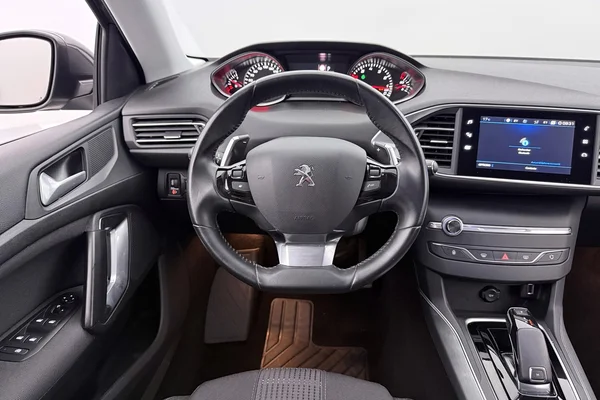 Peugeot 308 (2021) — foto 11 van 36