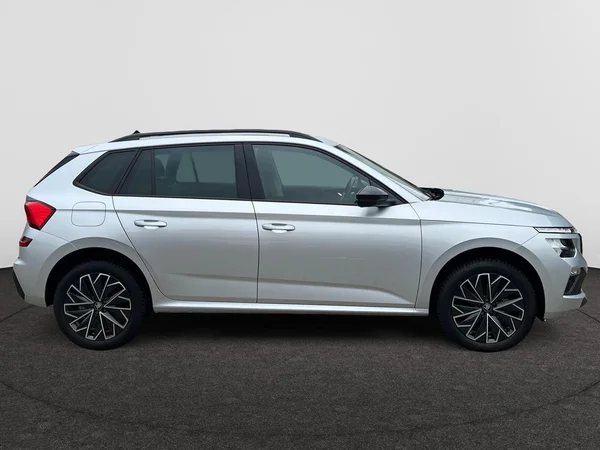 SKODA Kamiq (2025) — foto 8 van 23