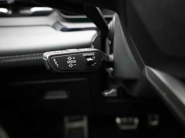 AUDI Q6 e-tron (2026) — foto 11 van 27