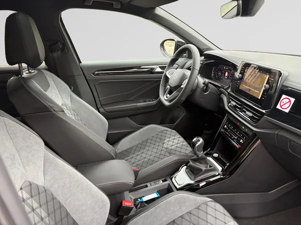 VOLKSWAGEN T-Roc (2025) — foto 16 van 16