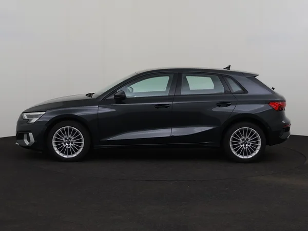 AUDI A3 (2022) — foto 12 van 29