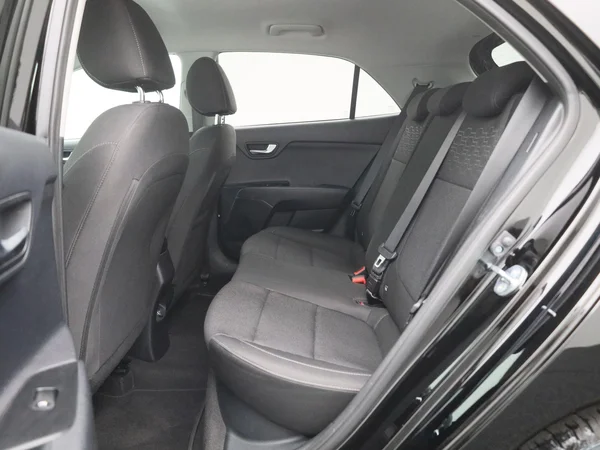 Kia Rio (2023) — foto 6 van 35