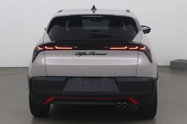 Alfa Romeo Junior (2025) — foto 14 van 19