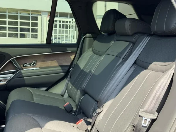 Land Rover Range Rover (2026) — foto 4 van 30
