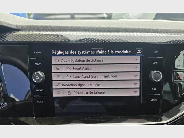Volkswagen Taigo (2023) — foto 17 van 25