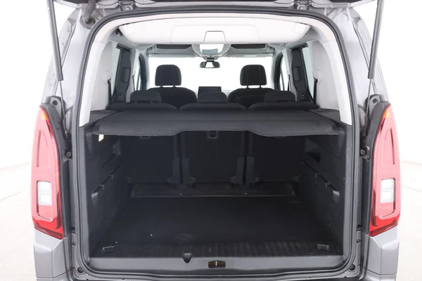 Opel Combo Life (2021) — foto 8 van 16