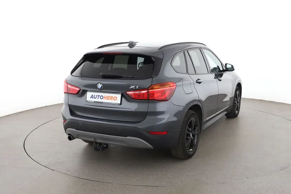BMW X1 (2017) — foto 12 van 16