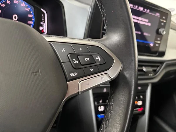 VOLKSWAGEN T-Roc (2023) — foto 17 van 25