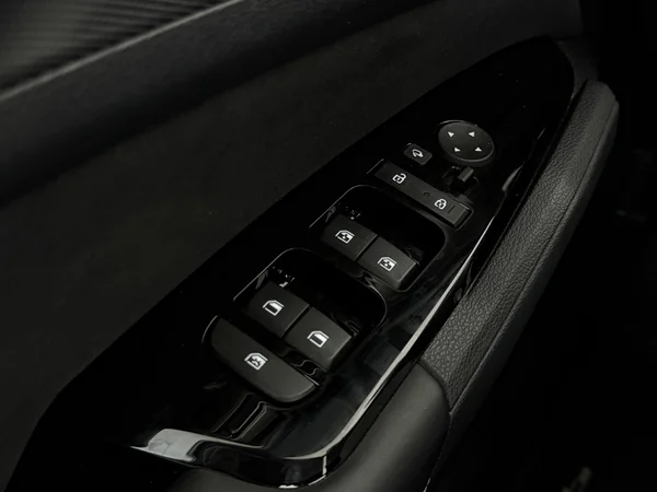 KIA Sportage (2022) — foto 20 van 36