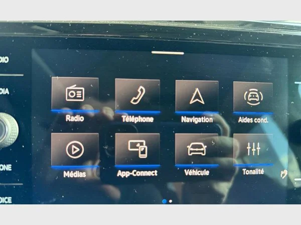 VOLKSWAGEN Touran (2026) — foto 8 van 22