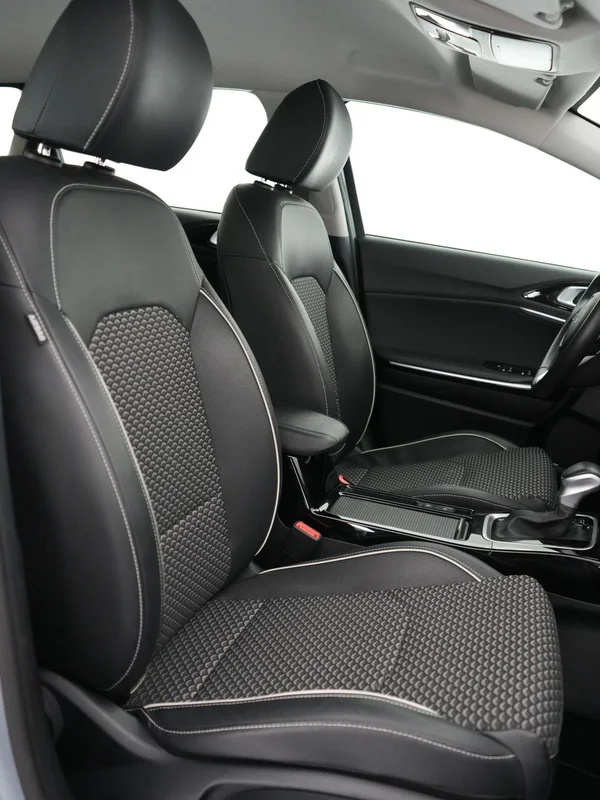Kia cee'd (2024) — foto 5 van 23