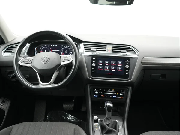 VOLKSWAGEN Tiguan Allspace (2022) — foto 13 van 43