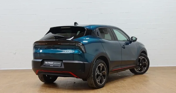 Alfa Romeo Junior (2026) — foto 23 van 31