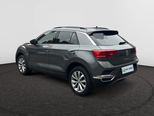 VOLKSWAGEN T-Roc (2020) — foto 17 van 20
