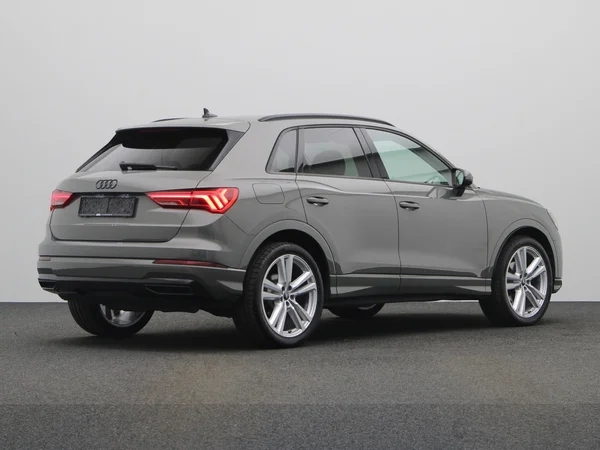 AUDI Q3 (2020) — foto 12 van 19