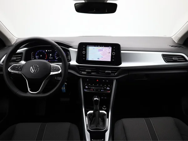 VOLKSWAGEN T-Roc (2022) — foto 18 van 19