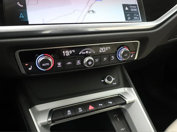 AUDI Q3 (2021) — foto 15 van 24