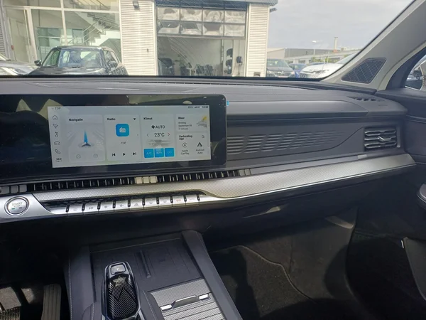 MG MGS9 (2026) — foto 2 van 19