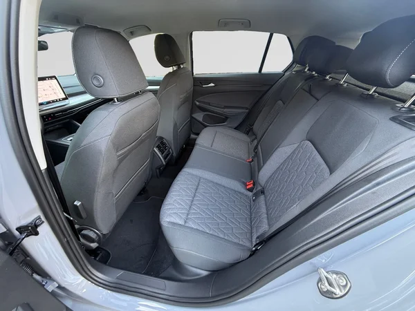 VOLKSWAGEN Golf VIII (2026) — foto 5 van 16