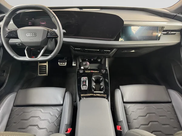 AUDI A6 Avant e-tron (2025) — foto 9 van 20