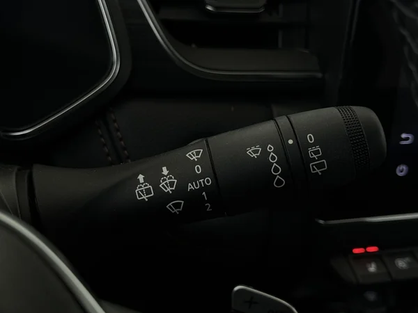 RENAULT Captur (2022) — foto 17 van 28