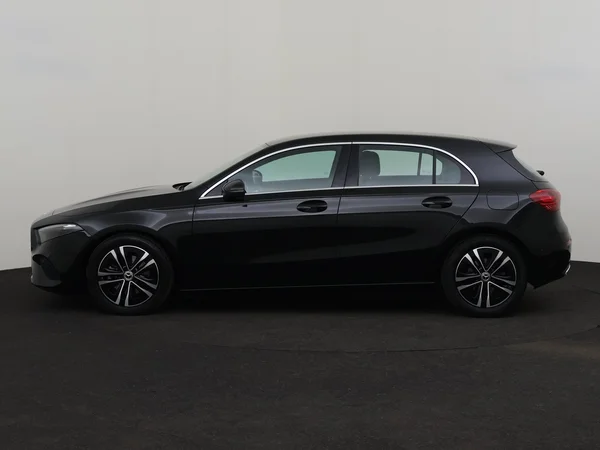 MercedesBenz A 180 (2024) — foto 12 van 28