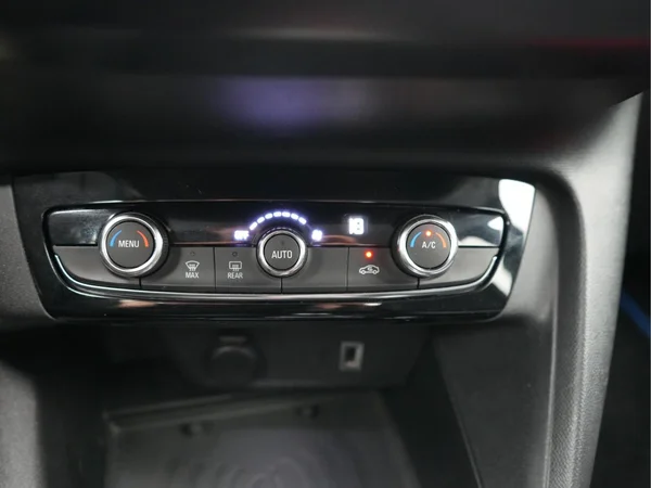 OPEL Corsa (2021) — foto 17 van 24